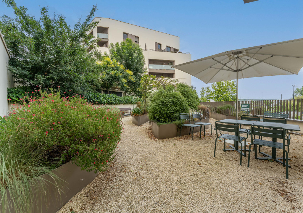 residence-seniors-jardins-arcadie-Bordeaux - Extérieurs (4) 2048x1440