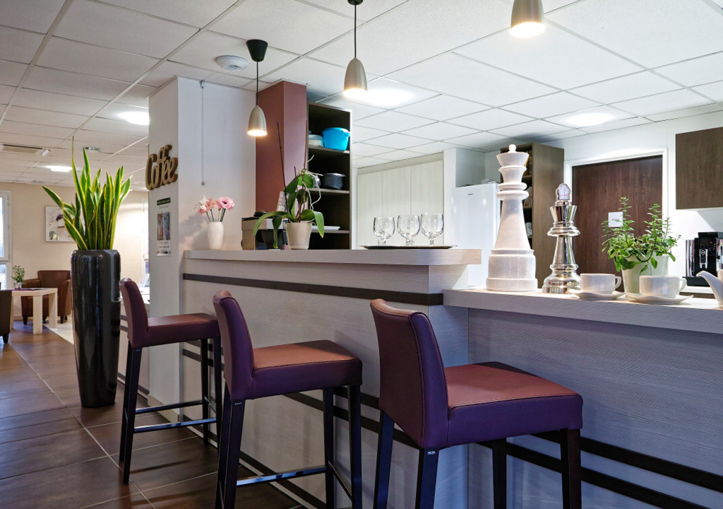 residence-seniors-chambray-les-tours-8-restaurant-2048x1440