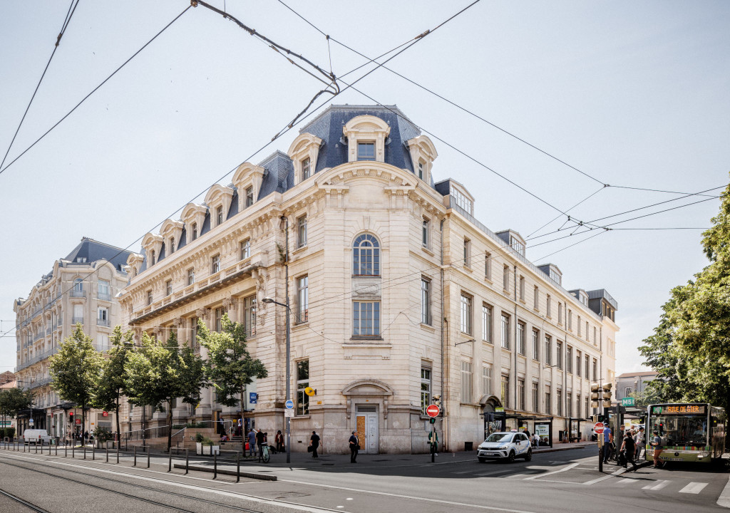 residence seniors Saint-Etienne Liberation - Extérieurs (6) 2048x1440