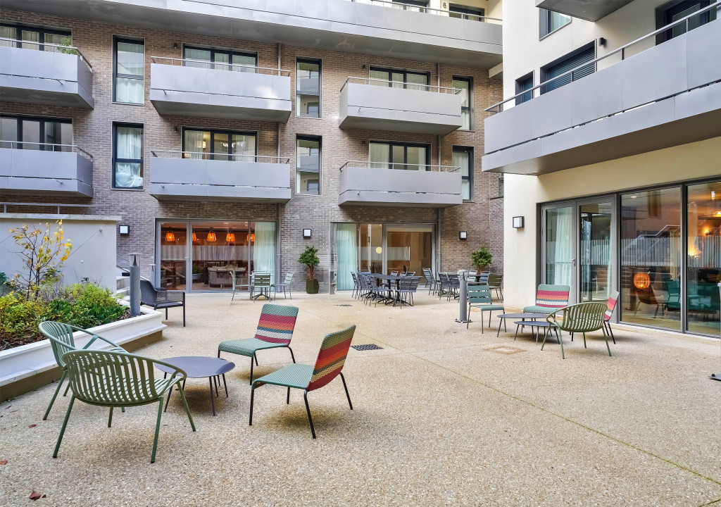 residence-seniors-nogent-sur-marne-8-exterieur-2048x1440