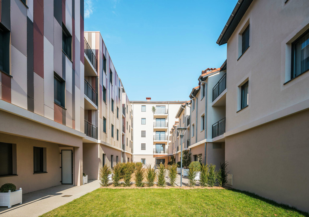 residence-seniors-aurillac-1-batiment-2048x1440