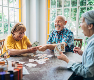 residence seniors - animation - partie de carte 1024x875