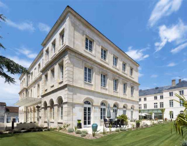 residence-seniors-jardins-arcadie-rochefort-16-exterieur-640x500