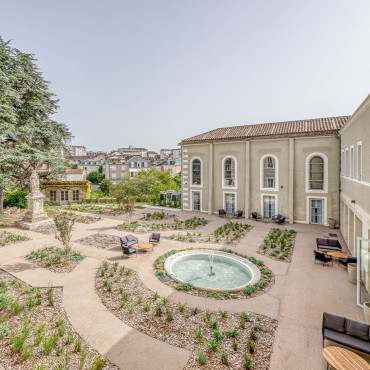 residence seniors Perigueux-Carrrousel7 1.1