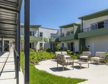 residence-seniors-jardins-arcadie-saint-palais-sur-mer-6-exterieur-640x500